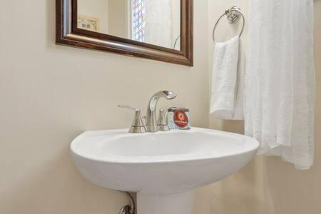 Historic Elegance Retreat - Downtown Columbus
