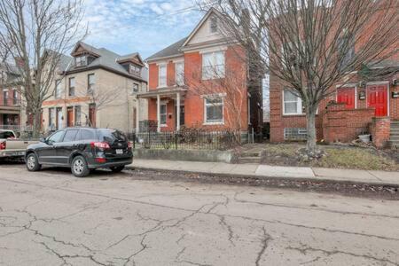 Ferienhaus Historic Elegance Retreat - Downtown *