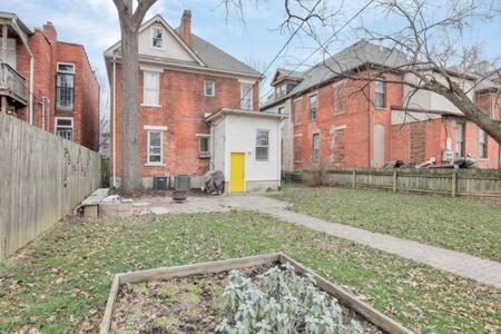 Historic Elegance Retreat - Downtown Ferienhaus *