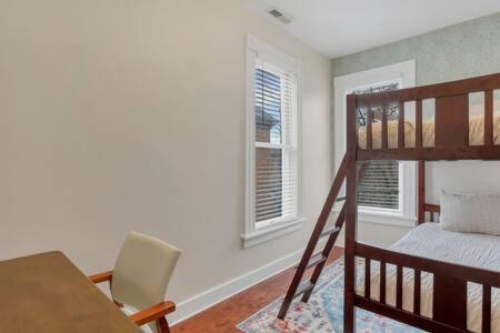 Historic Elegance Retreat - Downtown * Columbus